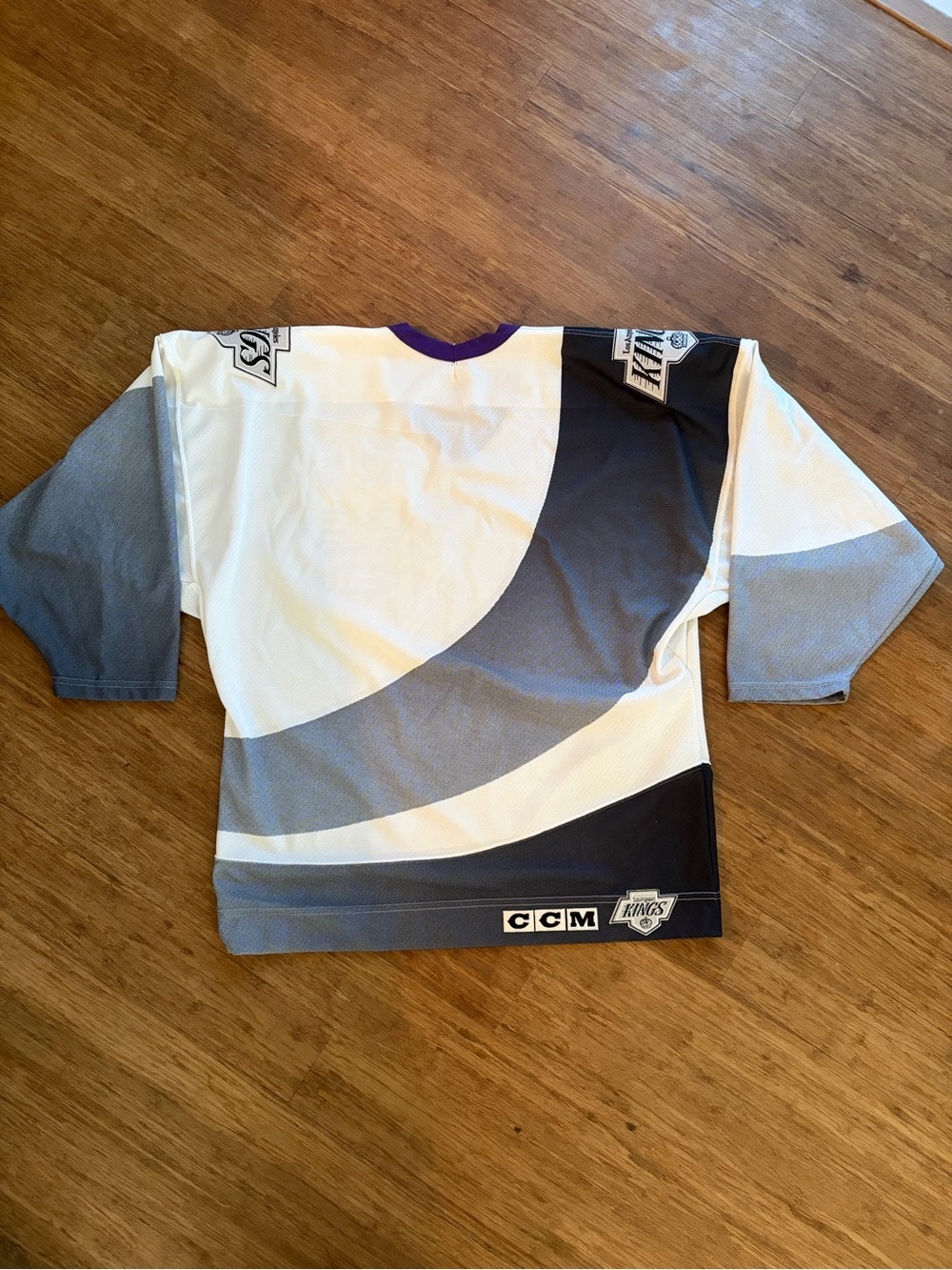 NHL Vintage 90s CCM RARE Los Angeles Kings Burger King Alternate Jersey Size M - Picture 8 of 10